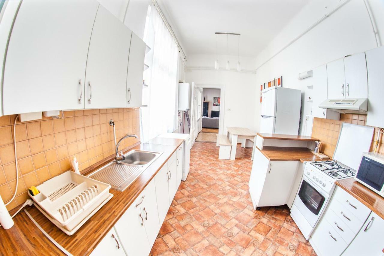 Inner City Apartment เดเบรตเซน ภายนอก รูปภาพ
